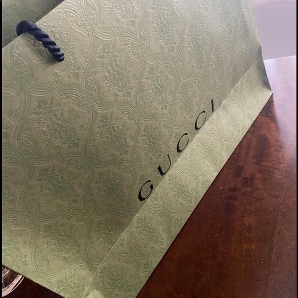 Gucci bag worn couple times, just not for me. - Picture 2 of 4